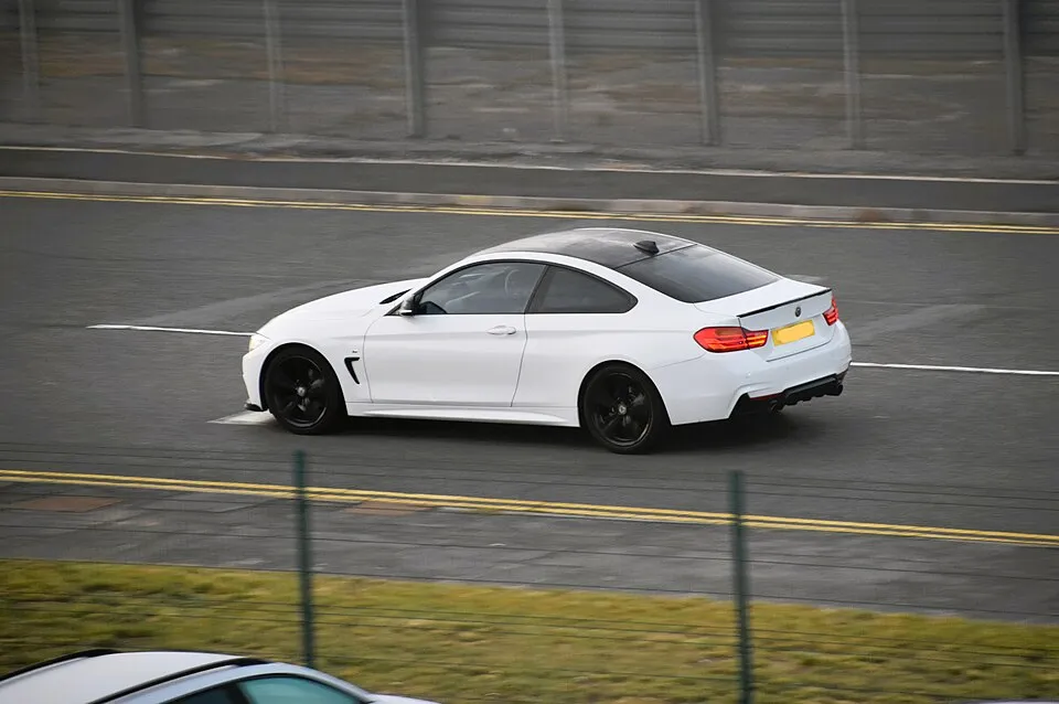BMW 4