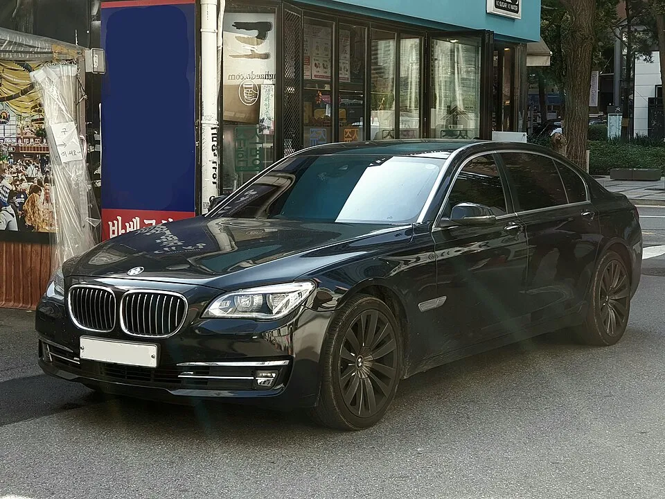 BMW 7 Serisi 7 Serisi Long (F02 LCI, facelift 2012)