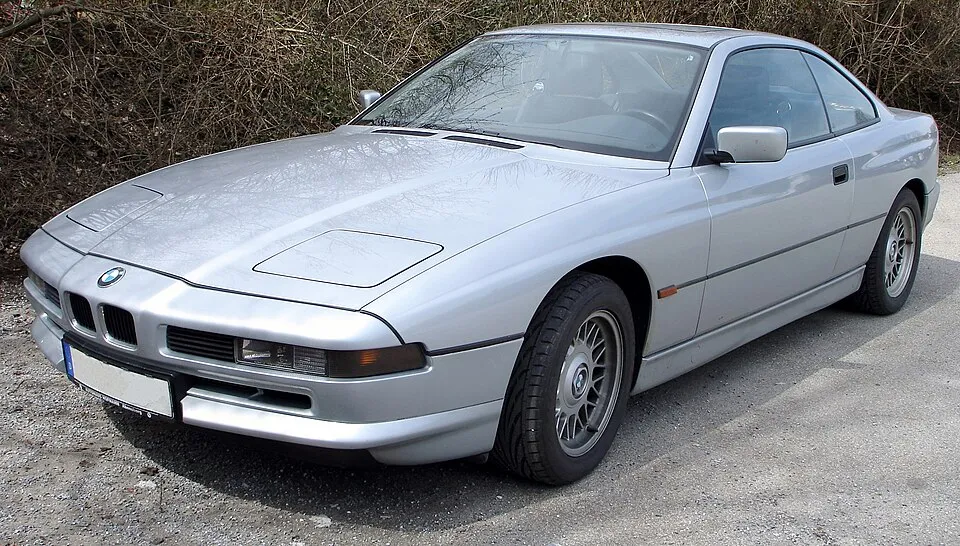 BMW 8 Serisi - 4