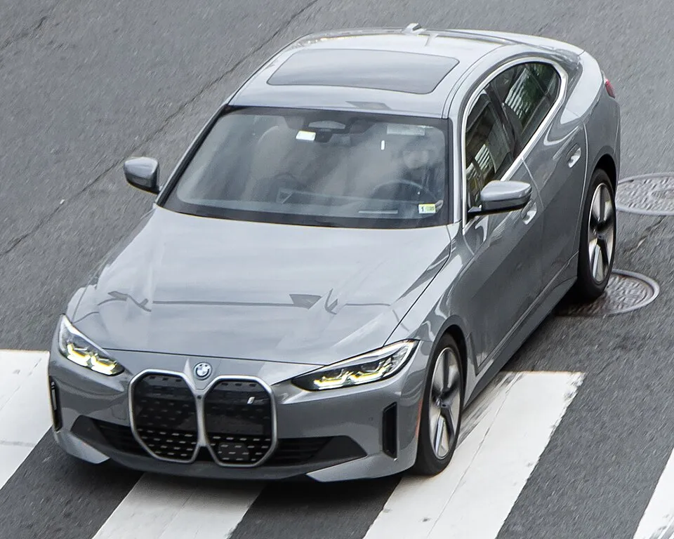 BMW 4