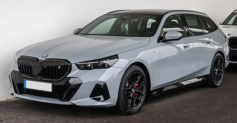 BMW i5 - 5