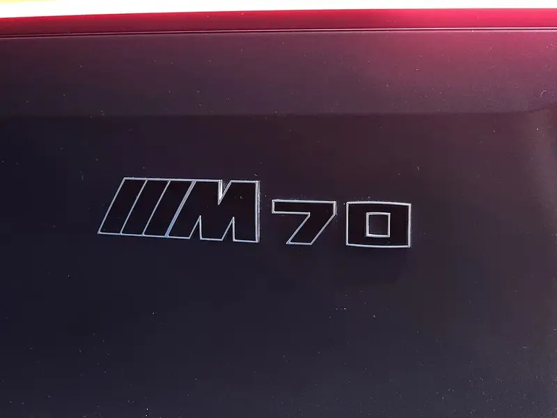BMW iX - 3