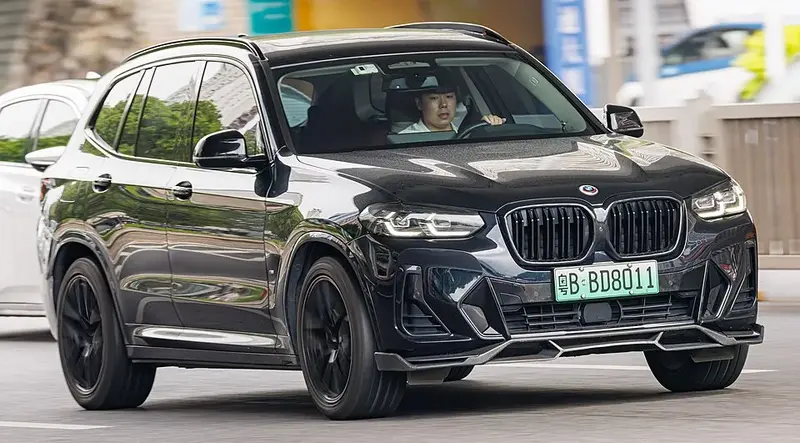 BMW iX3 - 3