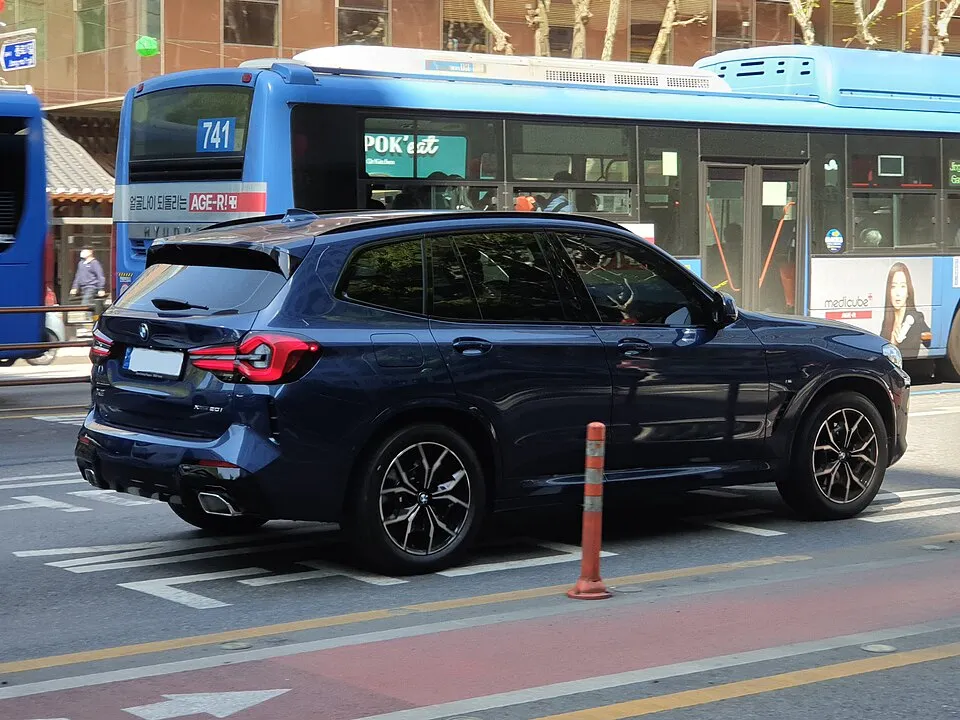 BMW 3