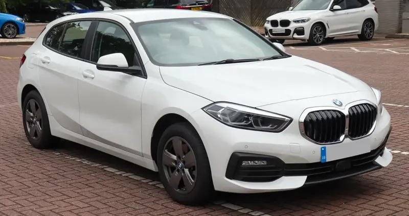 BMW 1 Serisi 1 Serisi Hatchback (F40)