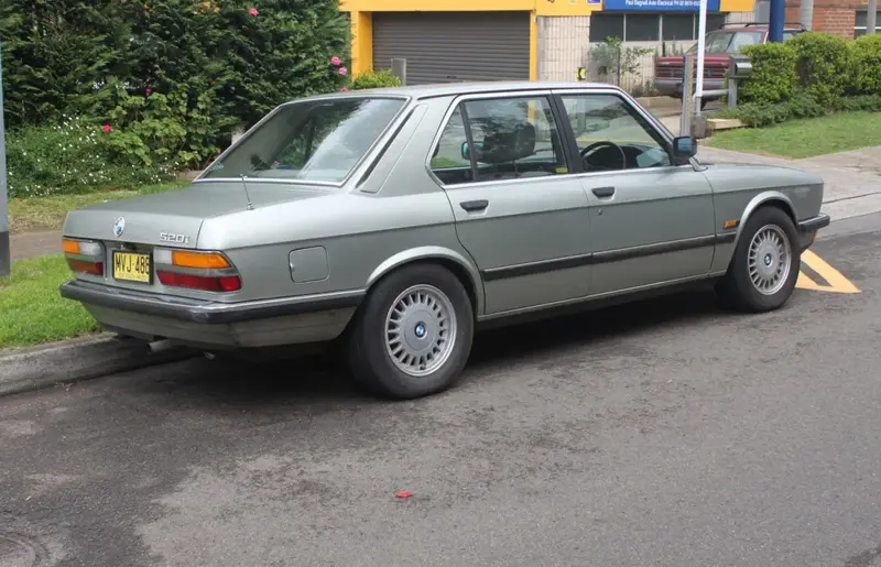 BMW 5 Serisi - 4