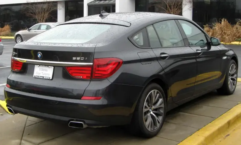 BMW 5 Serisi - 2