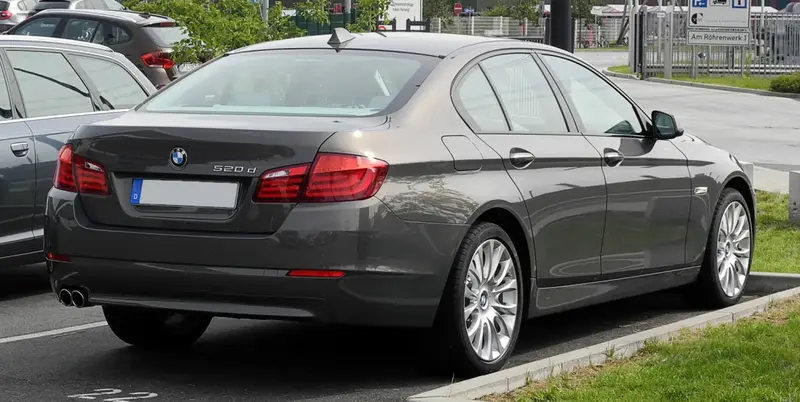BMW 5 Serisi - 2
