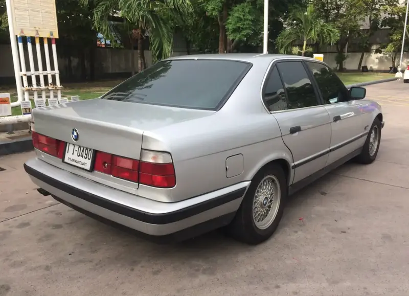BMW 5 Serisi - 4