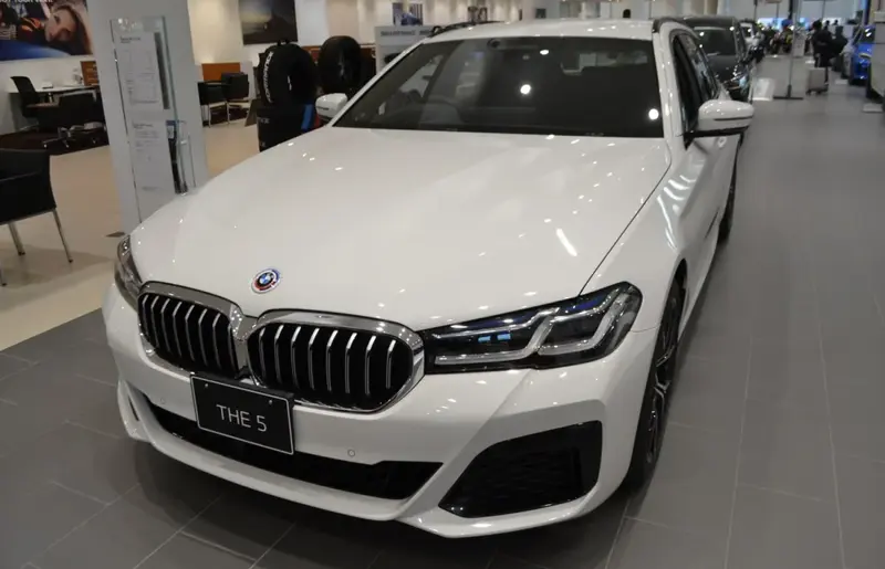 BMW 5 Serisi - 4