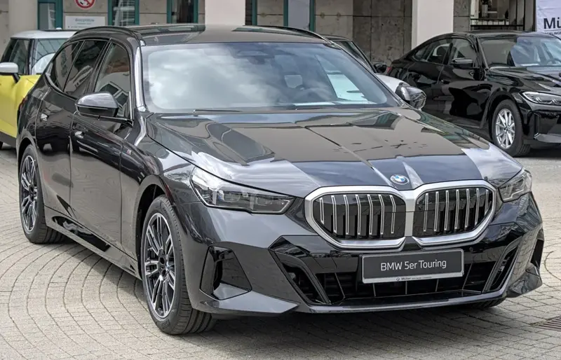 BMW 5 Serisi 5 Serisi Touring (G61)