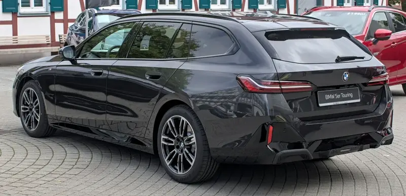 BMW 5 Serisi - 2