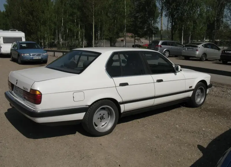 BMW 7 Serisi - 3