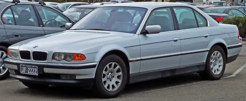 BMW 7 Serisi - 2