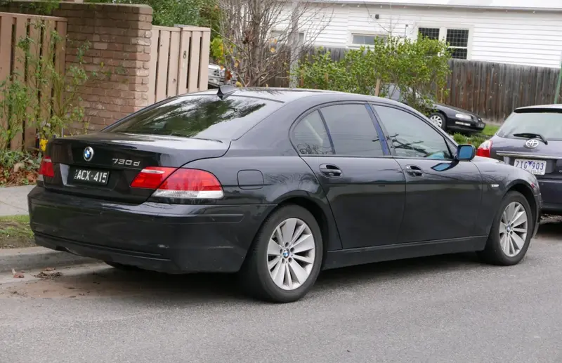 BMW 7 Serisi - 2