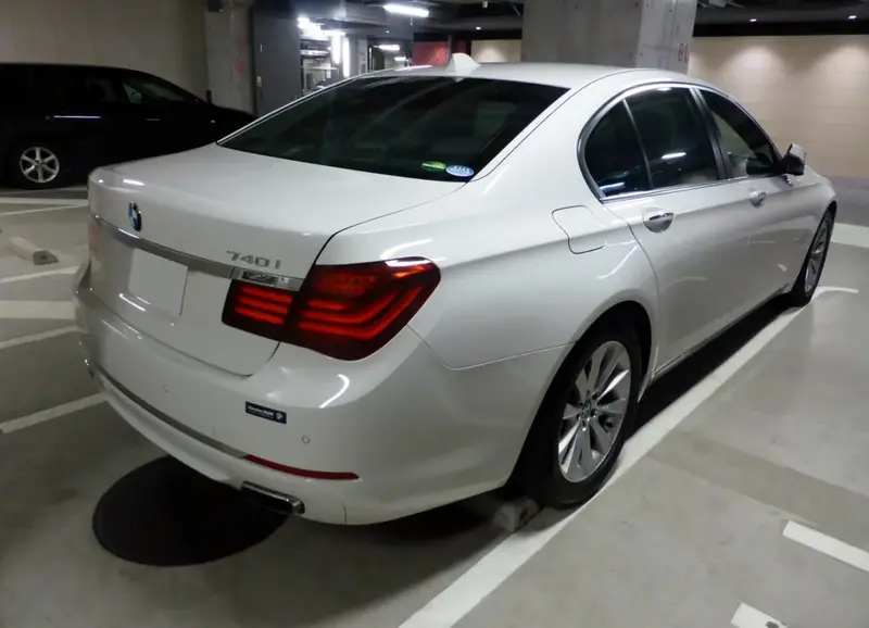 BMW 7 Serisi - 3