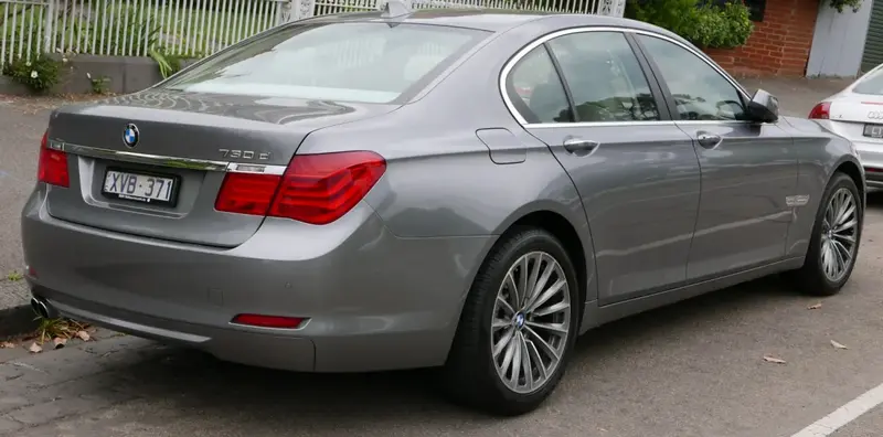 BMW 7 Serisi - 2