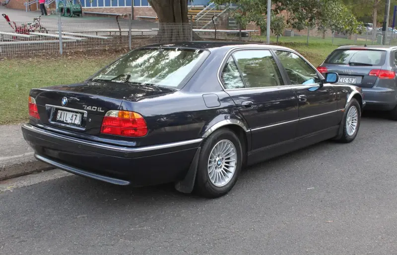BMW 7 Serisi - 2