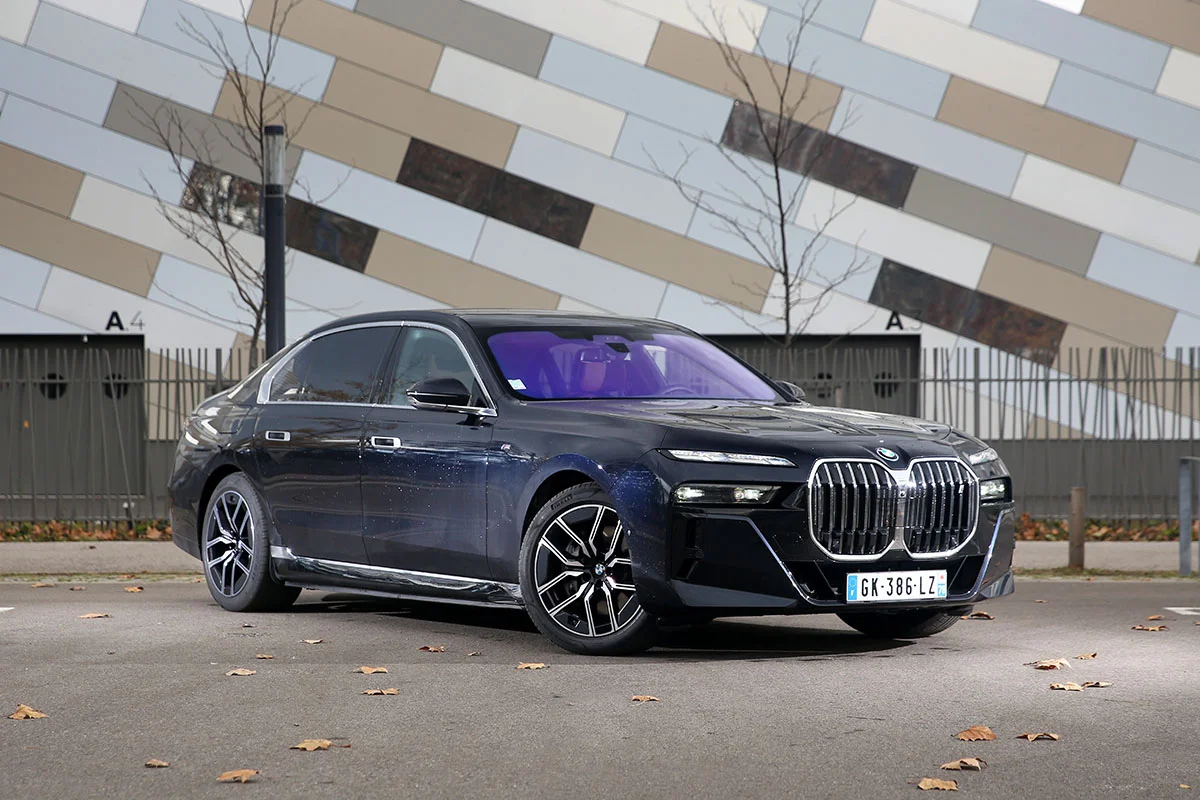 BMW i7 i7 (G70)