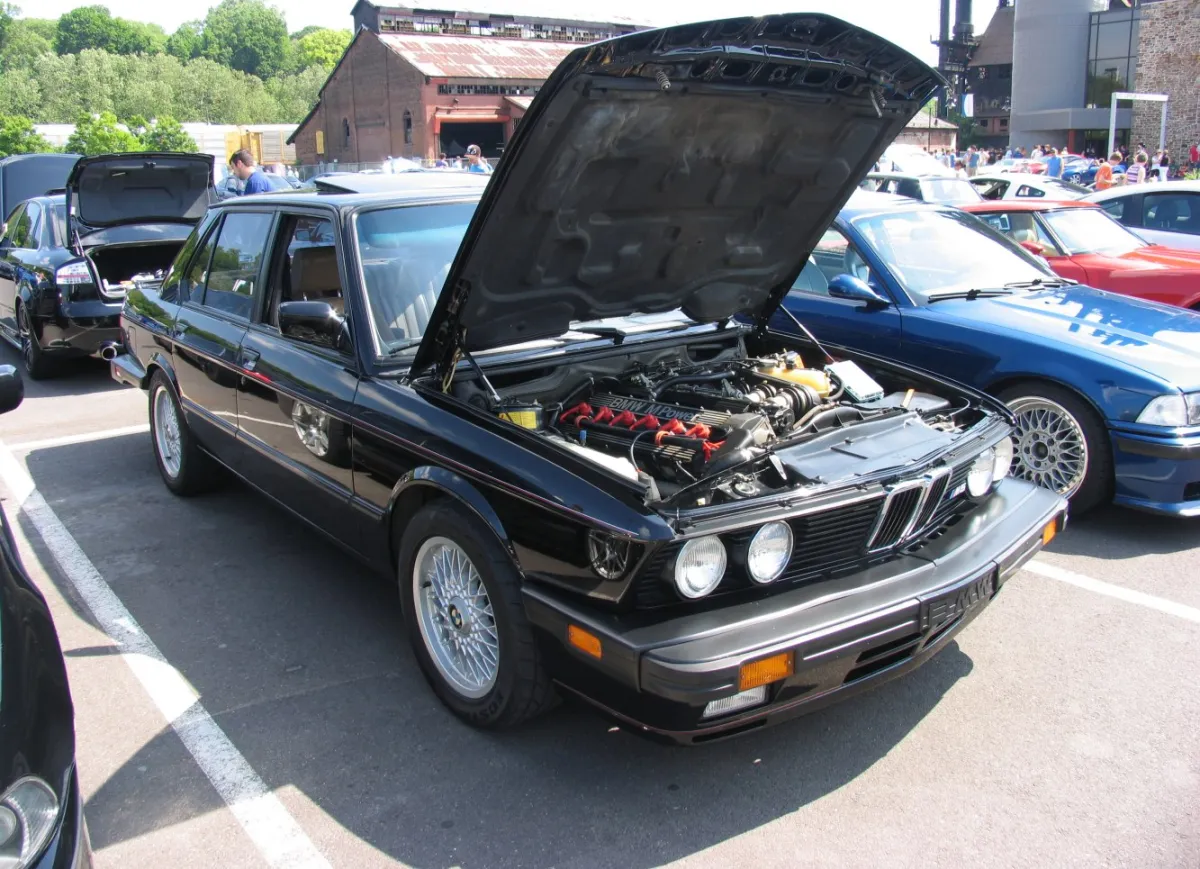 BMW - 15