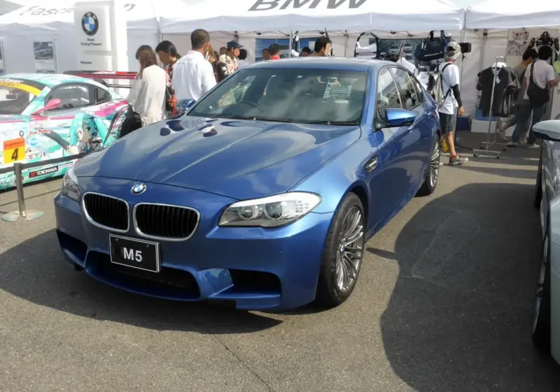 BMW M5 - 5