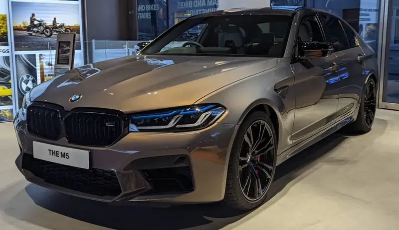 BMW M5 - 5