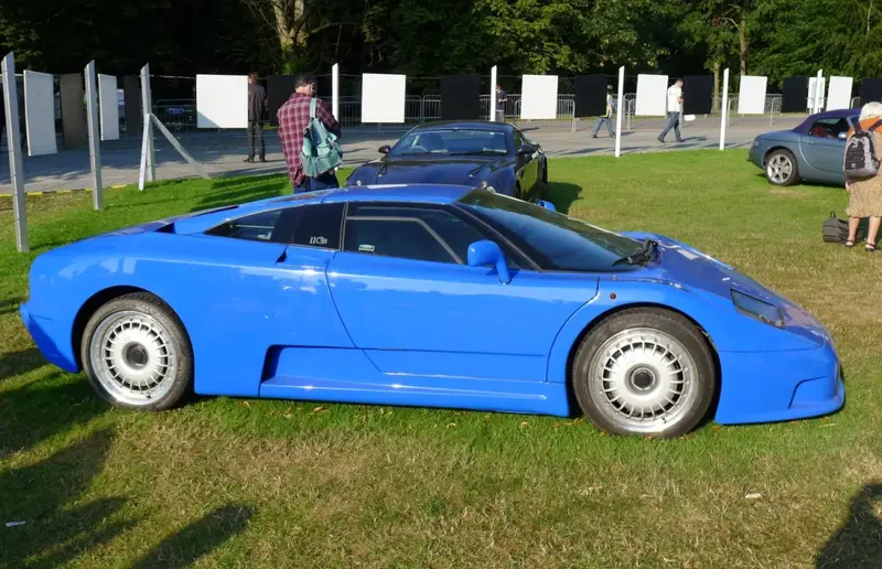 Bugatti EB 110 - 3