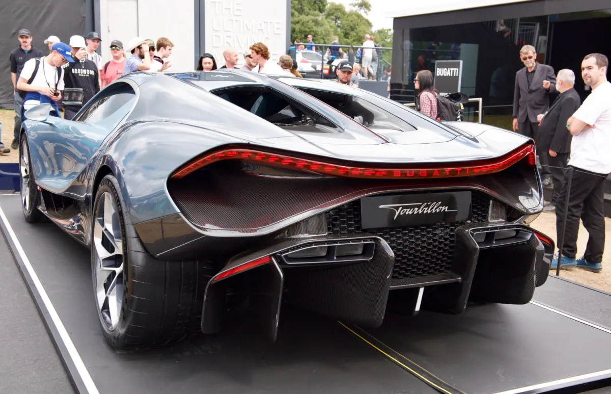 Bugatti Tourbillon Tourbillon 8.3 V16 (1800 bg) Plug-in Hybrid AWD DCT - görsel 3