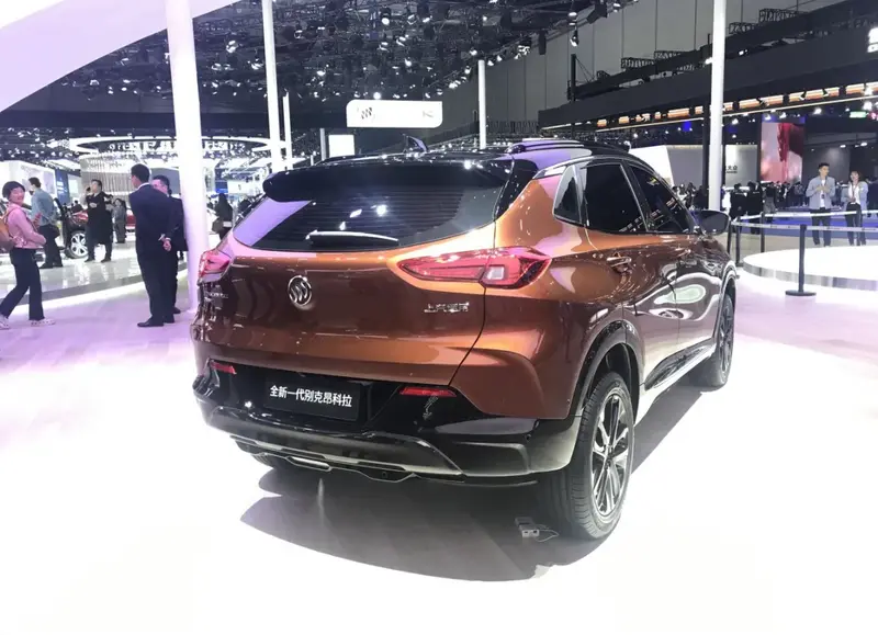 Buick Encore - 2