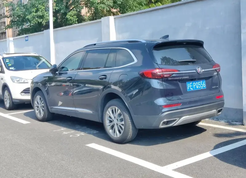 Buick Envision - 4