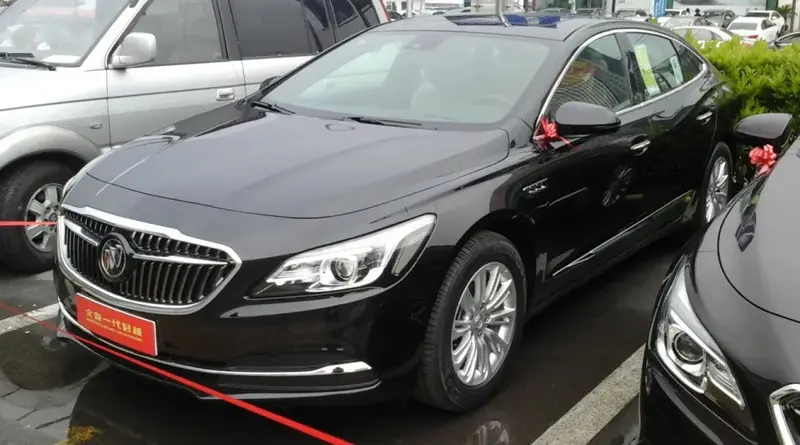 Buick LaCrosse - 2
