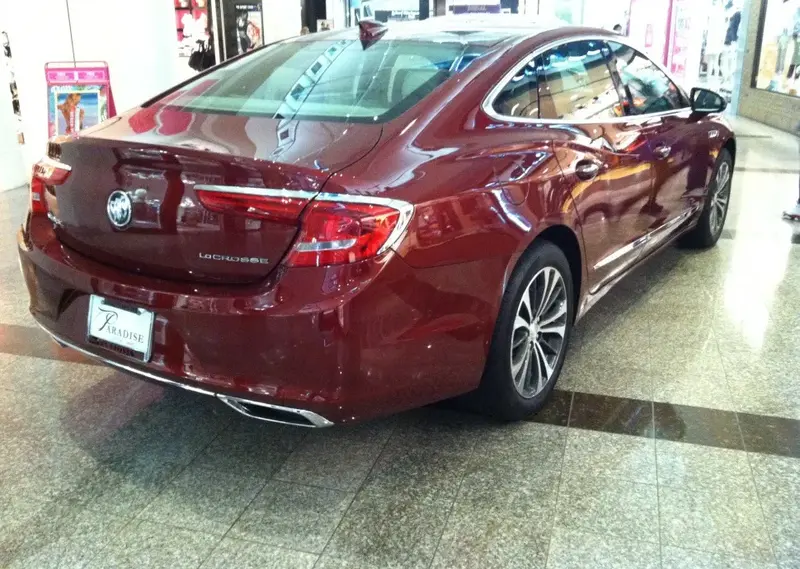 Buick LaCrosse - 4