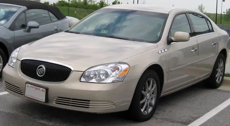 Buick Lucerne Lucerne 4.6 i V8 32V (279 bg) - görsel 3