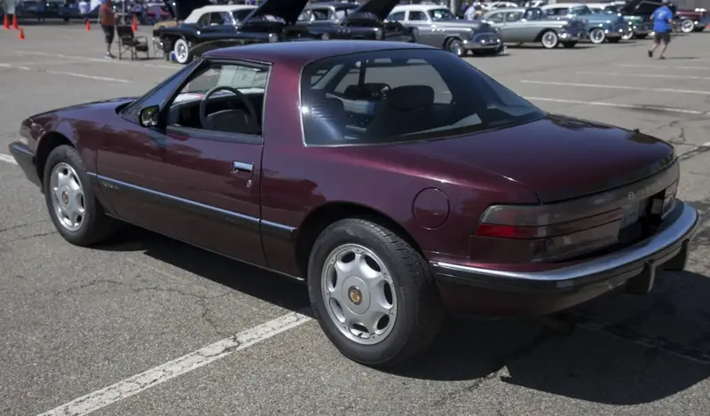Buick Reatta - 5