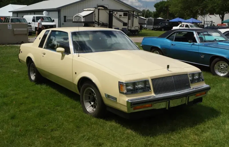 Buick Regal - 4