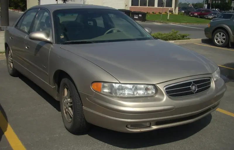 Buick Regal - 4