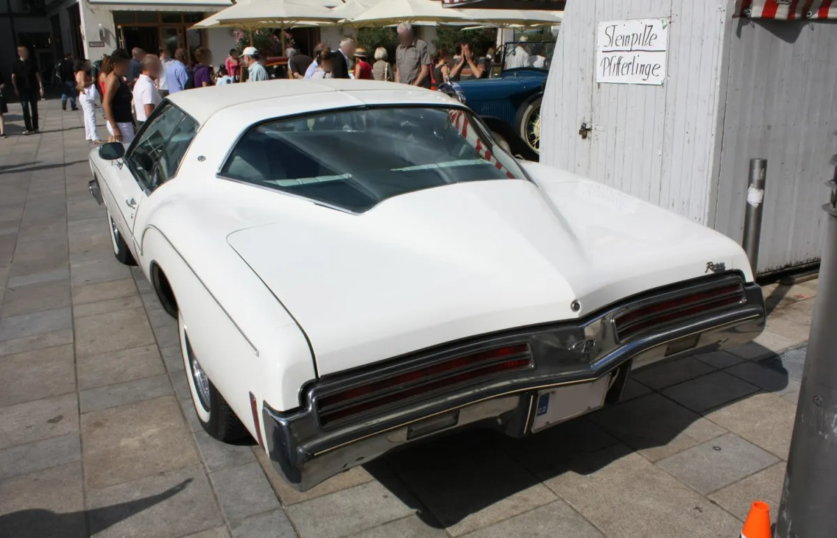 Buick - 10