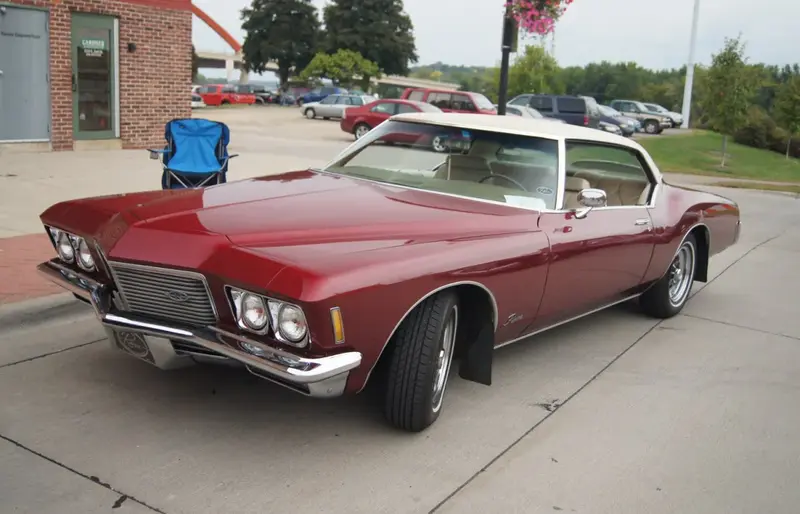 Buick Riviera - 4