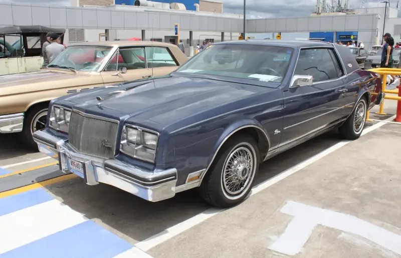 Buick Riviera - 3