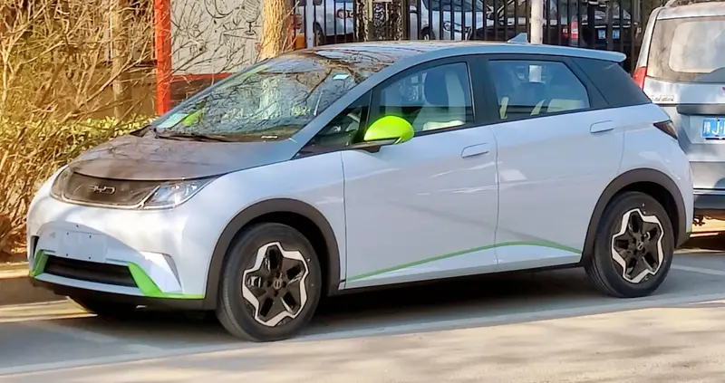 BYD Dolphin - 4