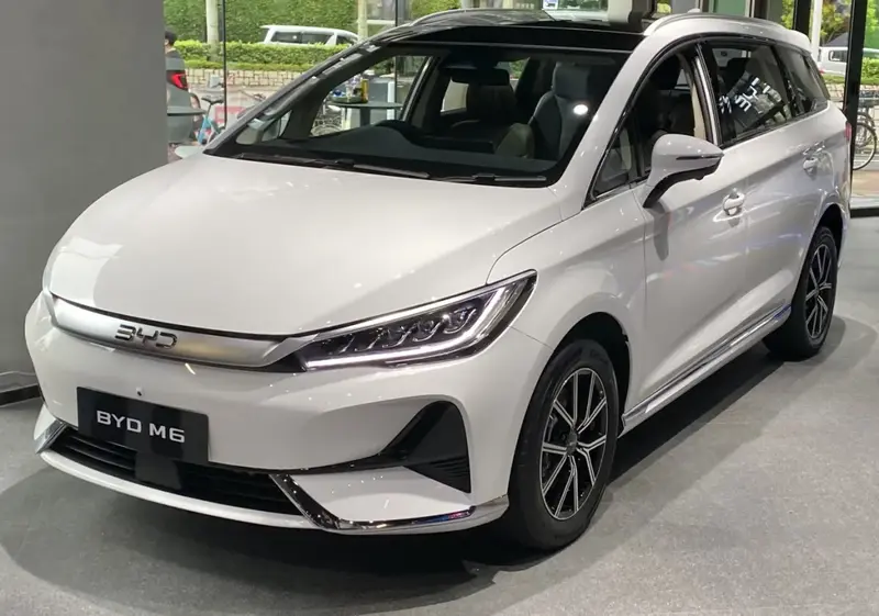 BYD M6 M6 (2024)