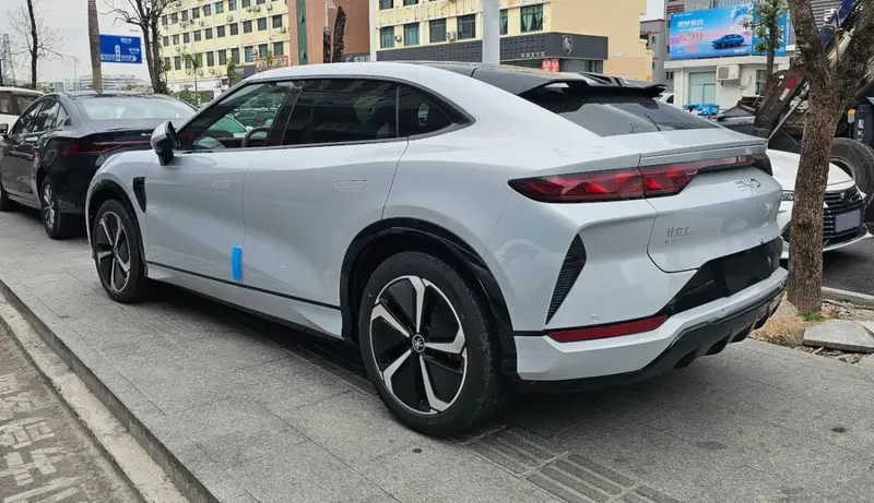 BYD Song L - 2