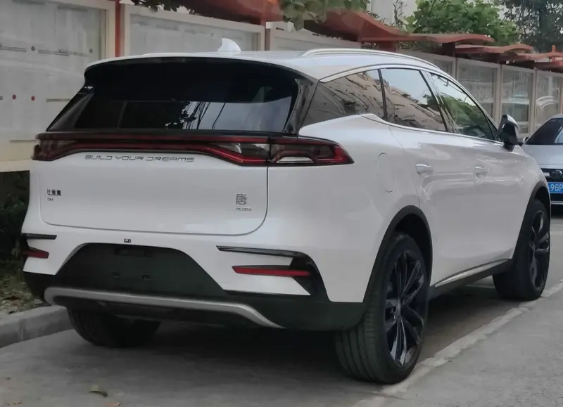 BYD Tang Tang II DM 2.0TI (437 bg) Plug-in Hybrid AWD Automatic - görsel 4