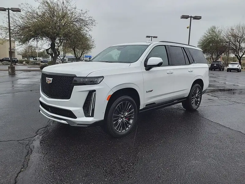 Cadillac Escalade - 3