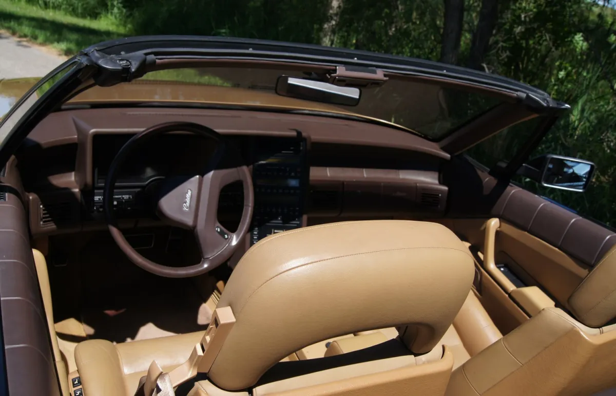 Cadillac Allante Allante 4.6 i V8 32V (299 bg) - görsel 5