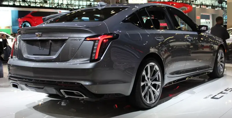 Cadillac CT5 - 2