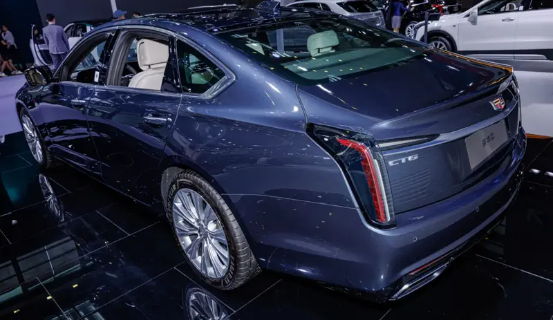 Cadillac CT6 - 2