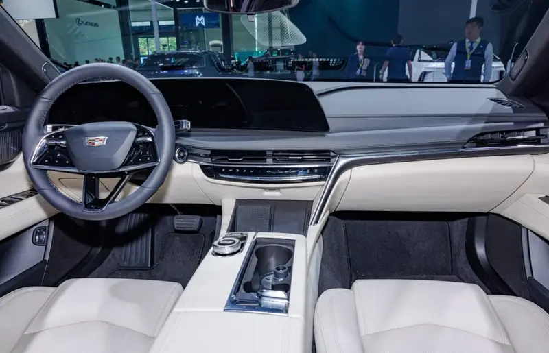 Cadillac CT6 - 3