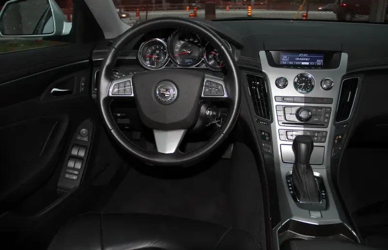 Cadillac CTS - 6