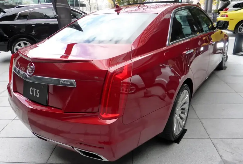 Cadillac CTS - 6